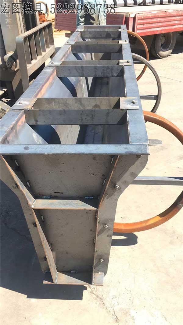 公(gōng)路隔離墩模具(jù) 公(gōng)路隔離墩模具(jù)